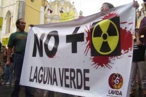 Marcha antinuclear en Xalapa